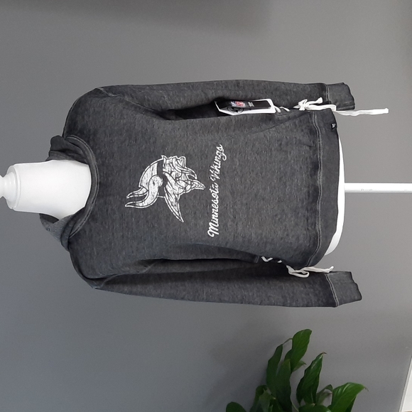 47 Tops - Minnesota Vikings sideline lace pullover